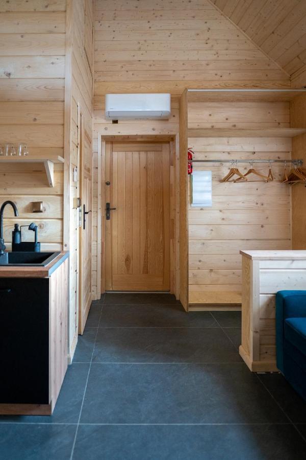 Poncyljuszowka Apartment ชเจอร์ค ภายนอก รูปภาพ
